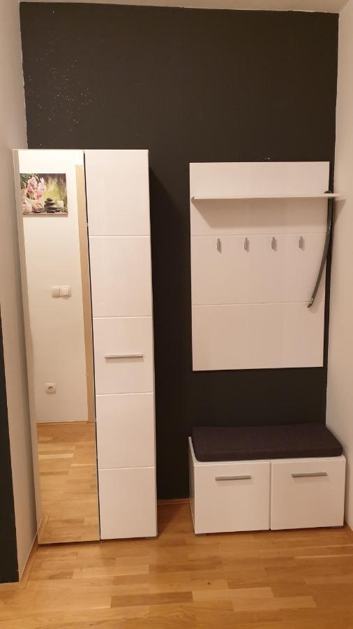 Zoe Apartment *